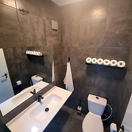 Compass House Hotell *