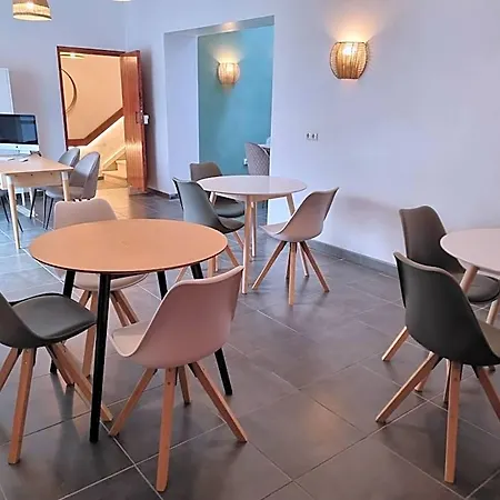 Hotell Compass House *
